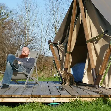 Camping A La Ferme - Hebergements Insolites Cerisy-la-Foret Extérieur photo
