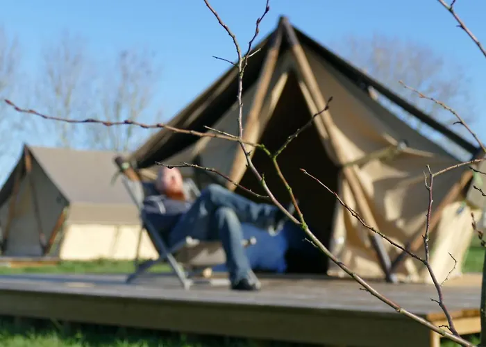 Camping A La Ferme - Hebergements Insolites